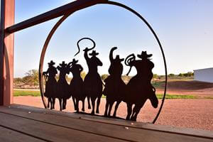 Trophy Whitetail Deer hunting packages and lodge